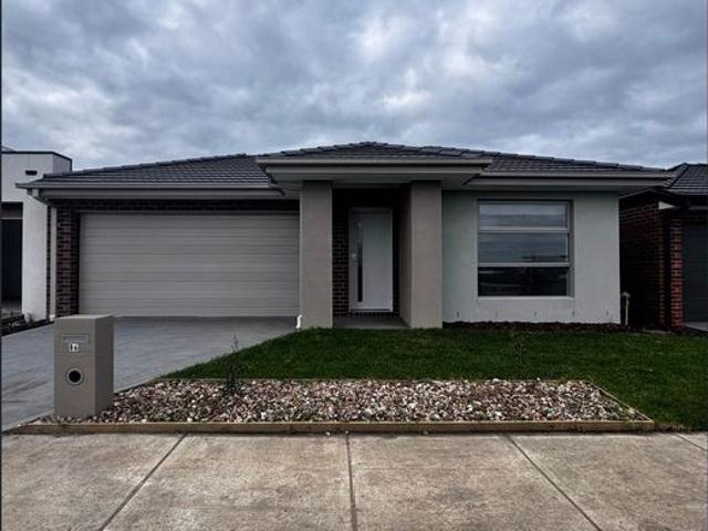 Executive Family Home with Modern Inclusions in Woodstock!