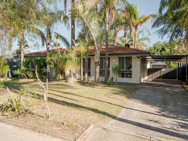 Executive Family Living in a Prime Location!