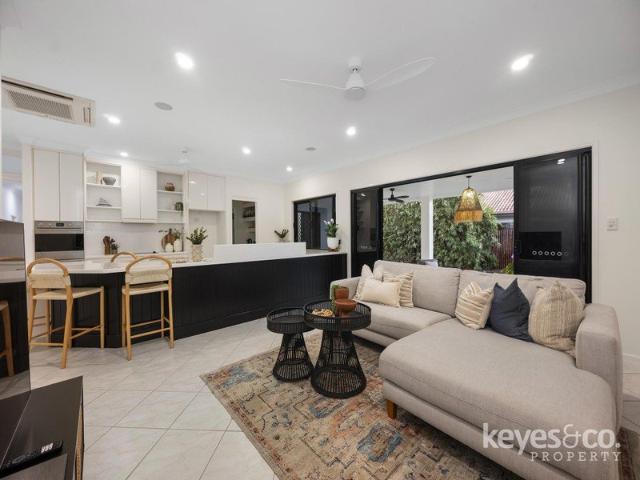 Executive Family Living in Douglas' Prestigious River Precinct