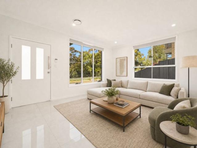 EXECUTIVE FAMILY LIVING IN PRESTIGIOUS MACARTHUR HEIGHTS !
