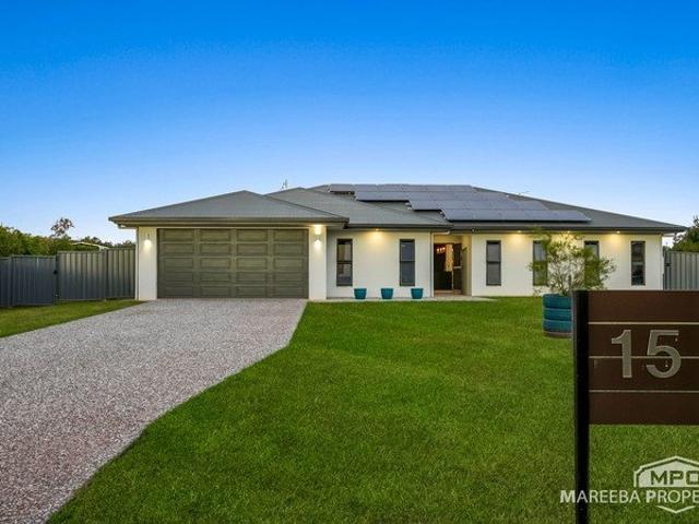 Executive Family Living on 4,089m² with Shed, Solar & Entertaining