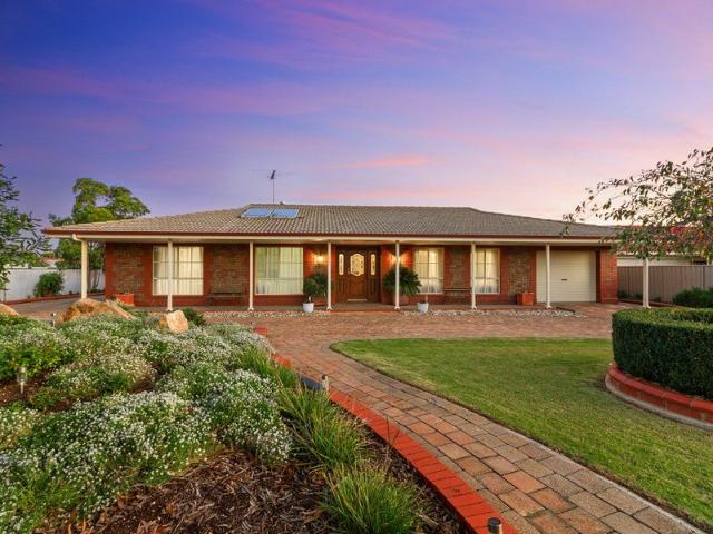 Executive Family Living on a Spacious Block in Prime Location