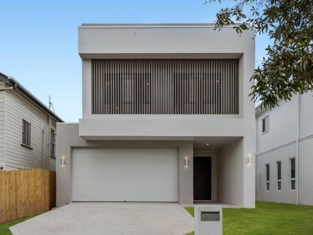 Executive Family Residence in Nudgee | Modern Luxury & Exceptional Design