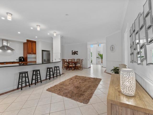 Executive Fully Furnished Dundowran Beach