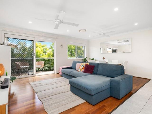 Executive Furnished Apartment with City Views