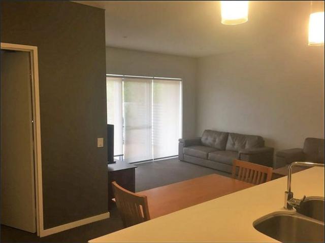 EXECUTIVE FURNISHED 1 X 1 BAYNTON WEST APARTMENT!