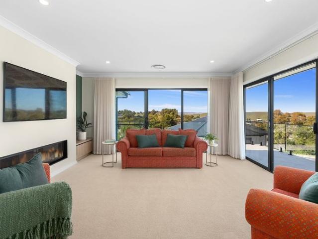 Executive home in Cooma $1200/week