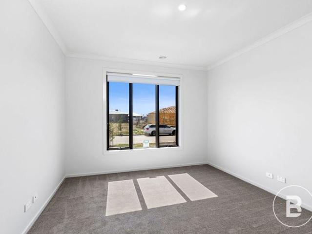 EXECUTIVE HOME IN SOUGHT AFTER ALFREDTON