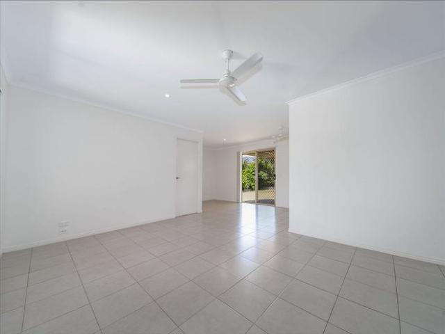 Executive Home Located just moments from the Hervey Bay Hospital
