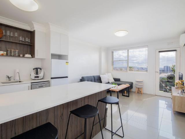 Executive Inner City Living in a Secure Boutique Complex