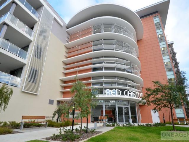 EXECUTIVE LIVING AT RED CASTLE