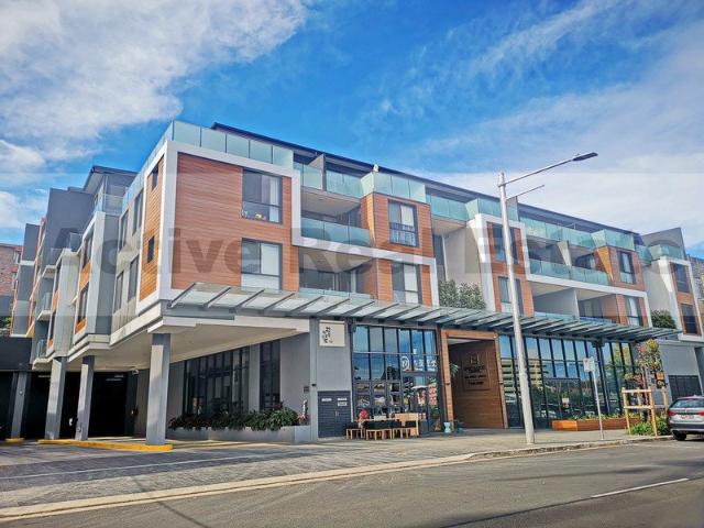 Executive Living, Excellent Location