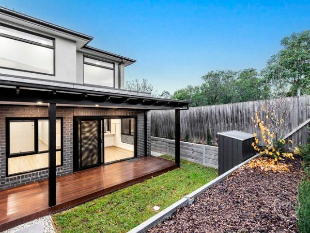 Executive Living Exceptional Location