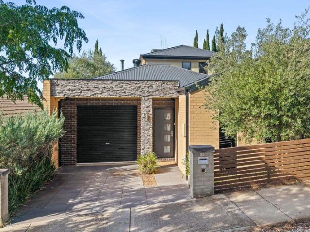 Executive living in a prime inner city pocket near Bendigo Hospital