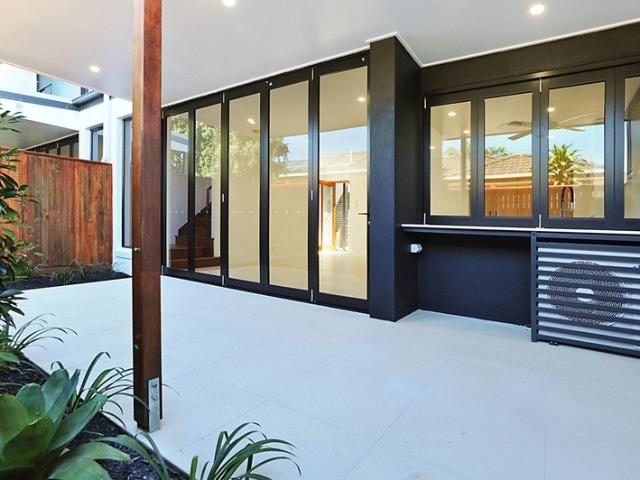 Executive Living in Albany Creek 3 bedroom townhouse