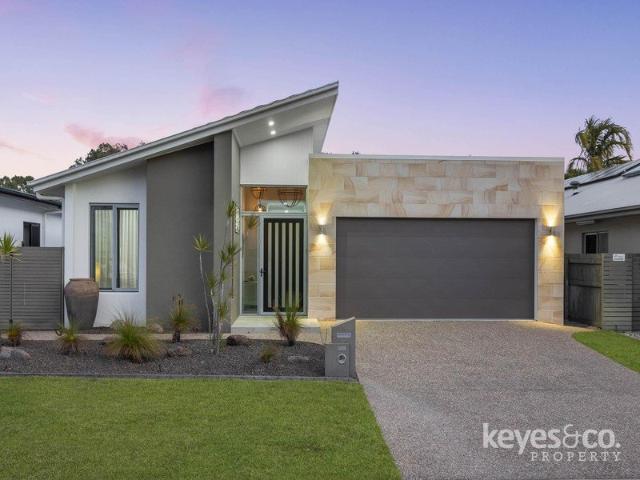 Executive Living in Exclusive Fairways Estate