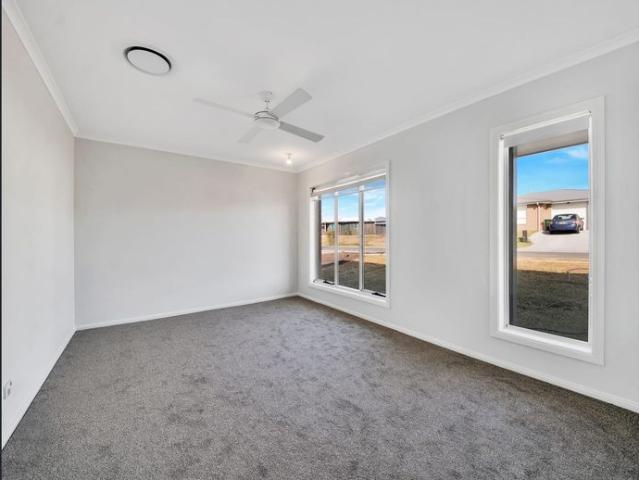 Executive Living in Gillieston Heights
