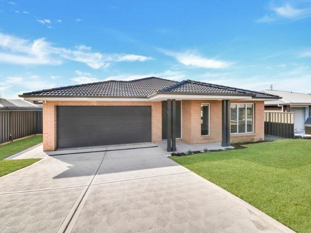 Executive Living in Gillieston Heights