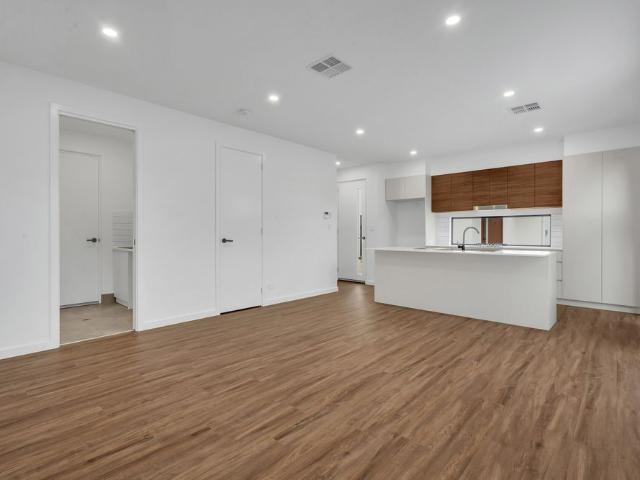 Executive Living with Modern Comfort and Style