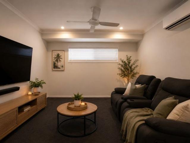 Executive Living with Solar & Air Conditioning Throughout