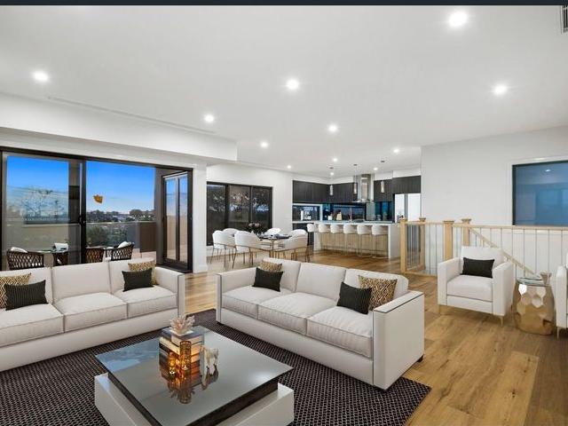 Executive Living with Spectacular City Views