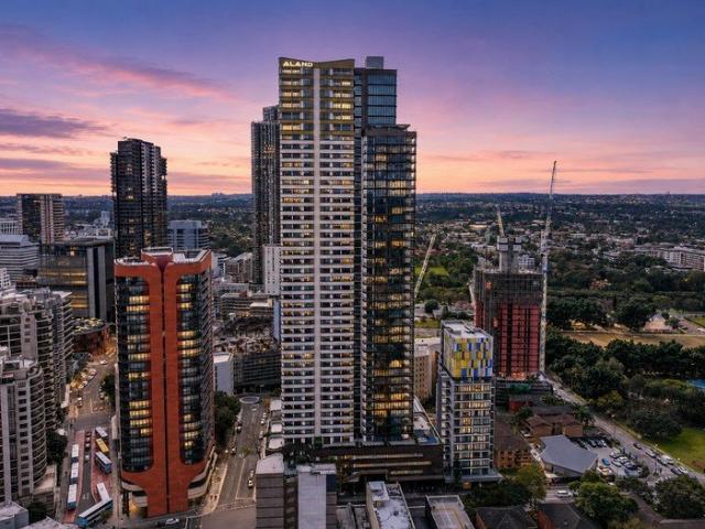 Executive Lifestyle Apartment In Parramatta On Parkes