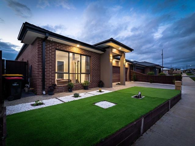Executive Lifestyle Property in the Heart Of Diggers Rest