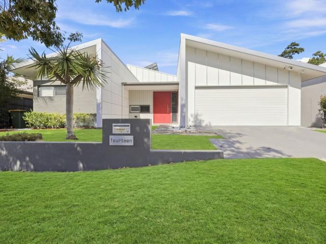 Executive Luxury Living in a Prime North Lakes Location