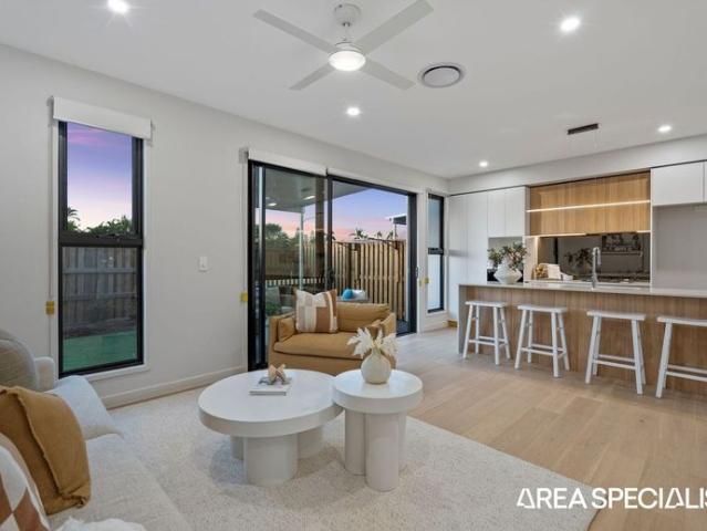 Executive Luxury & Spacious Villa in Serenity Reserve
