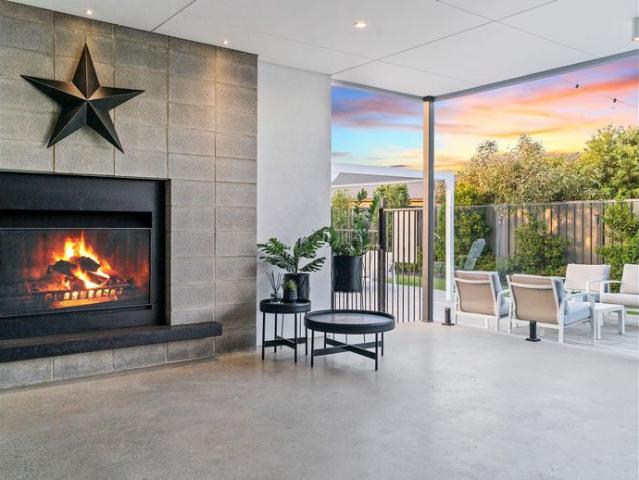 Executive Serviced Accommodation for up to 8 guests