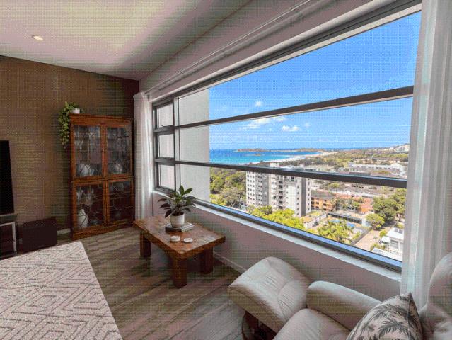 Executive Sky Tower Living with Ocean & Mountain Views