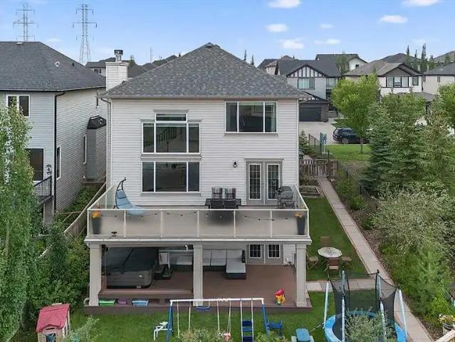 Executive style! | 2.5 Garage | 4+ Den bedrooms: $3750