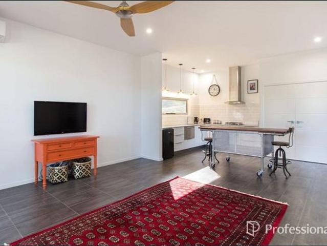 Executive Style Acreage Living with a Separate Second Residence