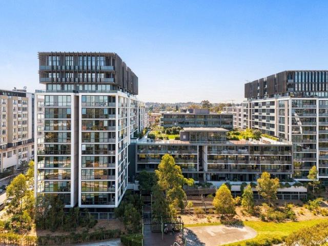Executive style apartment within walking distance of everything