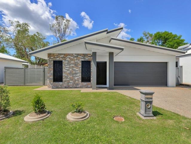 Executive Style Home in a Central, Family Friendly Location