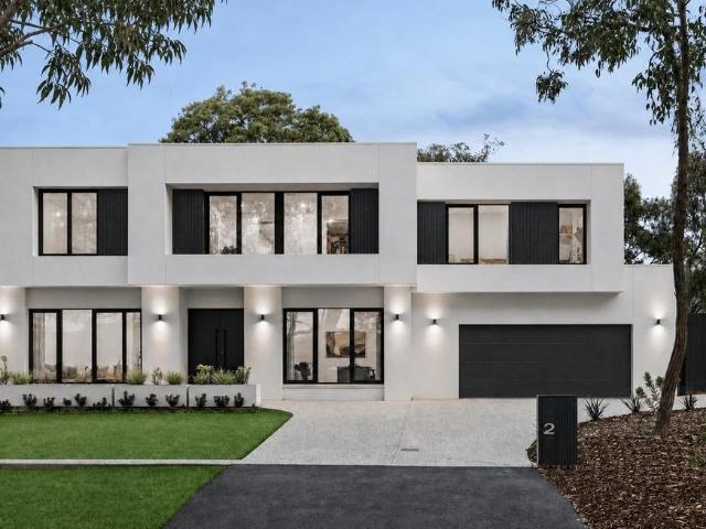 Executive Style Living in a Private Warranwood Setting