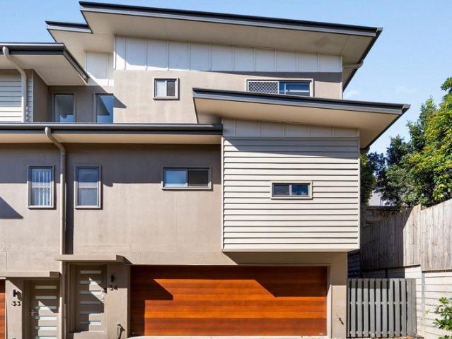 Executive Style Living | Spacious & Impeccably Presented Townhome