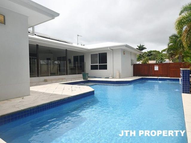 EXECUTIVE STYLE LIVING WITH OUTSTANDING OUTDOOR ENTERTAINING SPACE!
