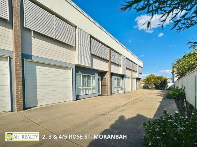 EXECUTIVE STYLE UNITS WITH 4 BEDROOMS & 2 BATHROOMS EACH HIGH RENTAL YIELD AT $850/week each