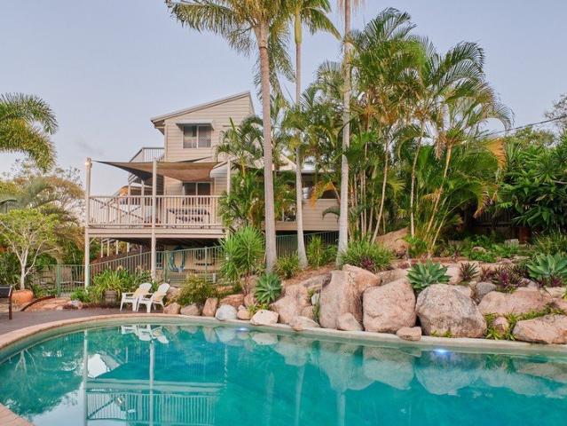 EXECUTIVE, PRIVATE OASIS WITH A POOL & GARDENING INCLUDED