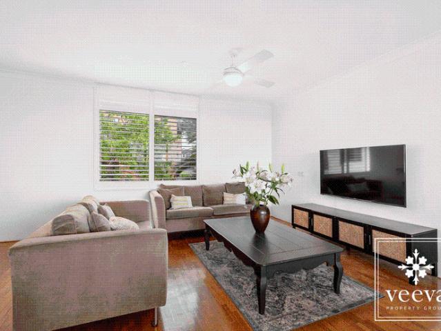 Executive Rental with Stunning Water Views