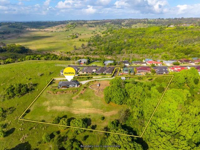 Executive Residence on Northern Ridge With Acreage