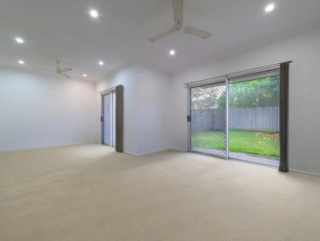 APPLICATION APPROVED: EXECUTIVE TOWNHOUSE … POOL, COURTYARD, GARAGE, 2 BATHROOMS