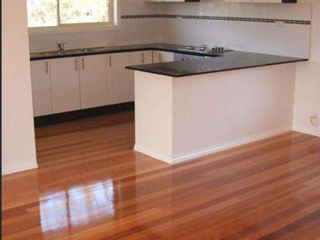 Executive Townhouse with 4 bedrooms plus study/office