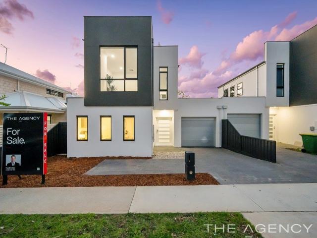 EXECUTIVE TOWNHOUSE