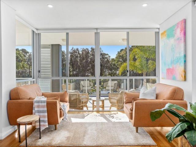 Executive three bedroom apartment in Prime North Wollongong Location