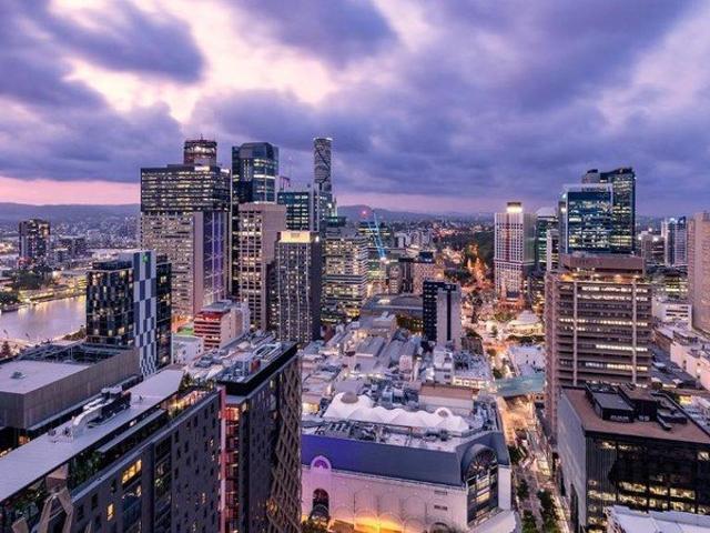 Executive Two Bedroom Apartment Premium CBD Short Term