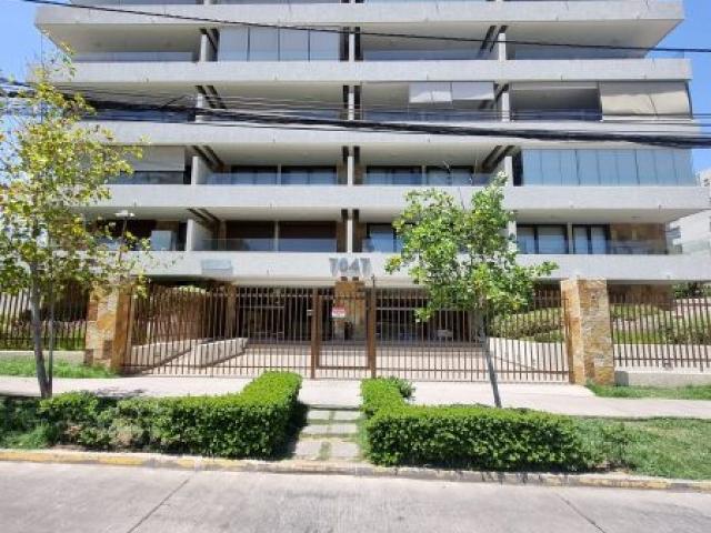 Exelente departamento las condes