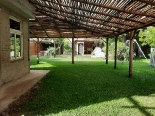 EXELENTE QUINTA EN PASO DEL REY MORENO, AMPLIA PARA PASAR EL DIA, TAMBIEN PARA EVENTOS, FIN DE SEMANA ETC