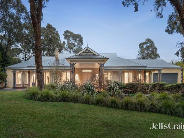 Exemplary zoned family living in central Park Orchards haven